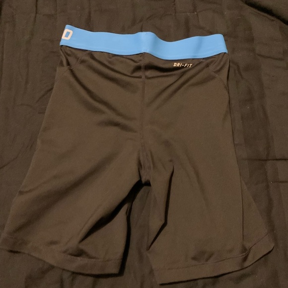 Nike Pro Women’s Size S Dri-Fit Spandex Compression Shorts 6” Inseam Black/Blue - Picture 3 of 5